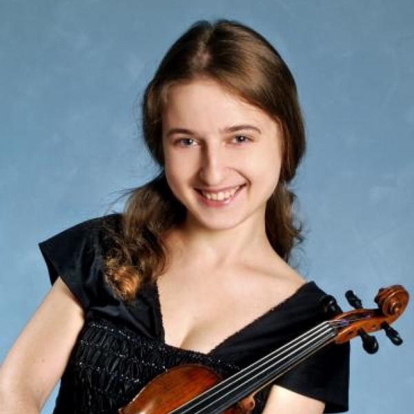 Anastasya Mishurisman <br>(1. Violine) 